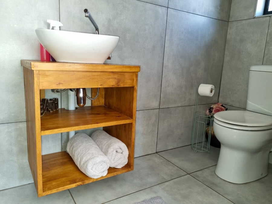 6 Bedroom Property for Sale in Eureka Free State